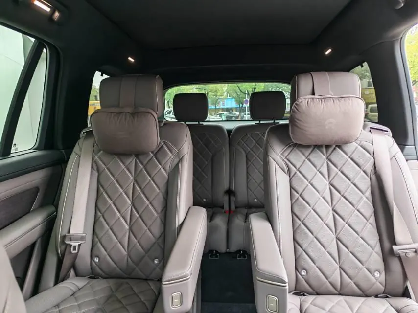 NIO 2026 ES8 6-seat executive deluxe automatic gear 7