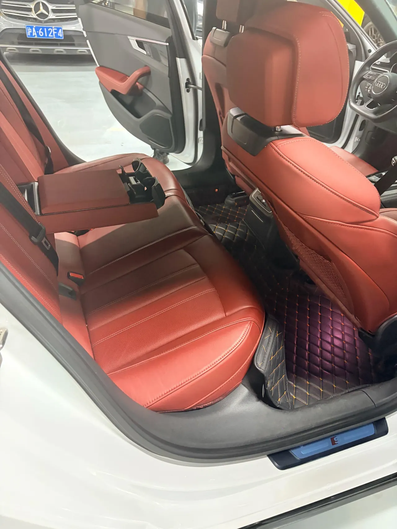 Audi 2023 A4L 2.0TFSI 40TFSI Deluxe Dynamic Automatic 4