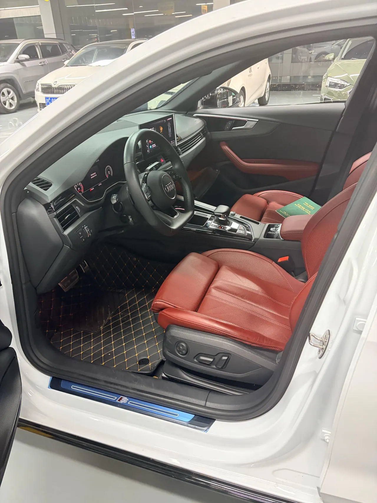 Audi 2023 A4L 2.0TFSI 40TFSI Deluxe Dynamic Automatic 6