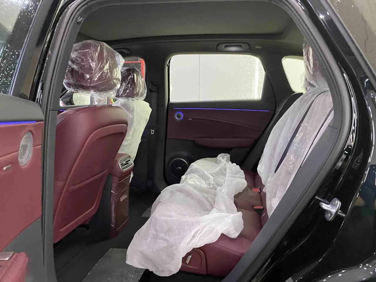 HongQi 2026 HS6 PHEV 1.5T 240 Smart Hybrid Automatic Gear 9