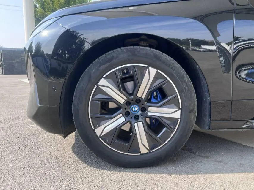 BMW iX (Imported) 2023 iX xDrive40 xDrive40 (Modified) Automatic Gear 6