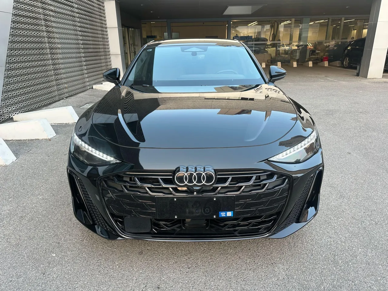 Audi 2026 A6L 2.0T Quattro Enjoy Dynamic Automatic 2