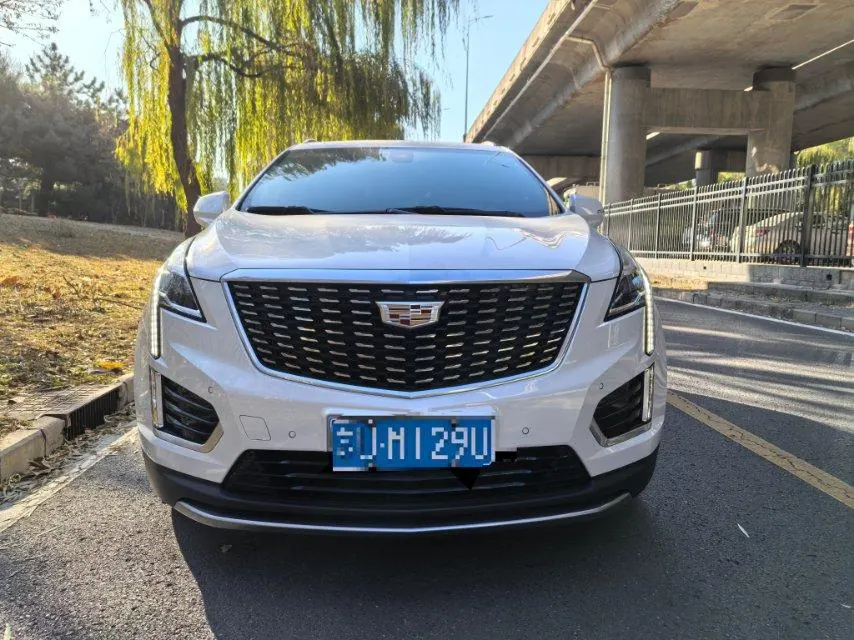 Cadillac 2023 XT5 48V 2.0T Two-Drive Fashion Automatic Gear 2