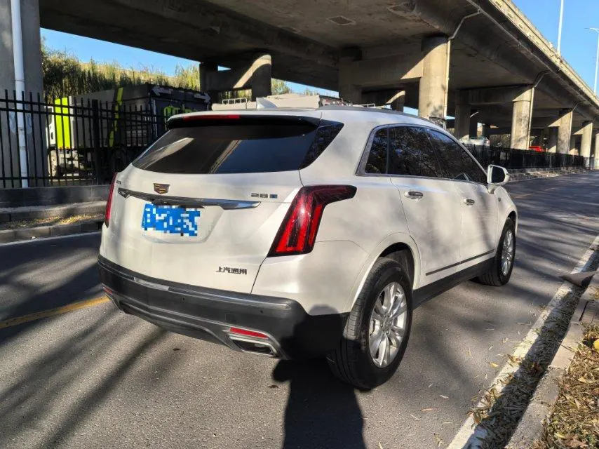 Cadillac 2023 XT5 48V 2.0T Two-Drive Fashion Automatic Gear 3