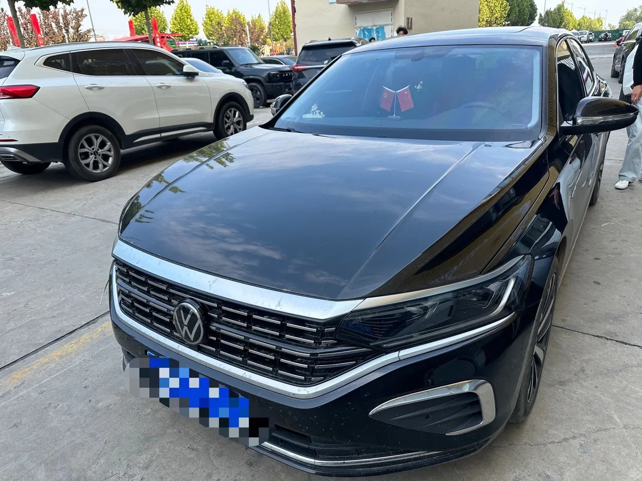 Volkswagen 2024 Passat 2.0TSI 330TSI Elite Edition Automatic - View 1