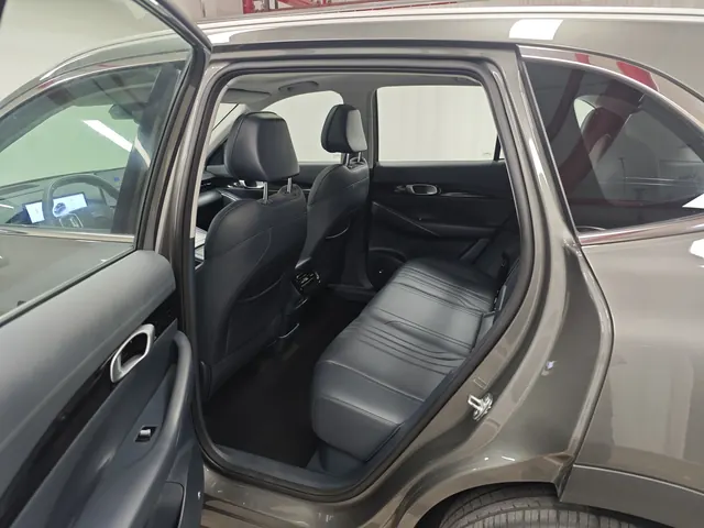 Geely Galaxy 2026 E 5 610km Discovery Edition Automatic Gear 11