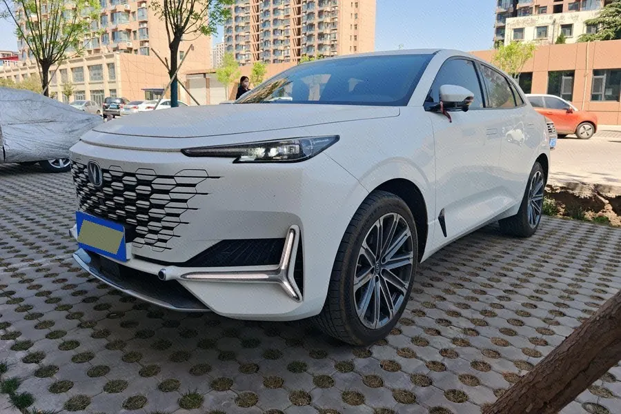 ChangAn 2021 UNI-K 2.0T Honorable Automatic - View 1