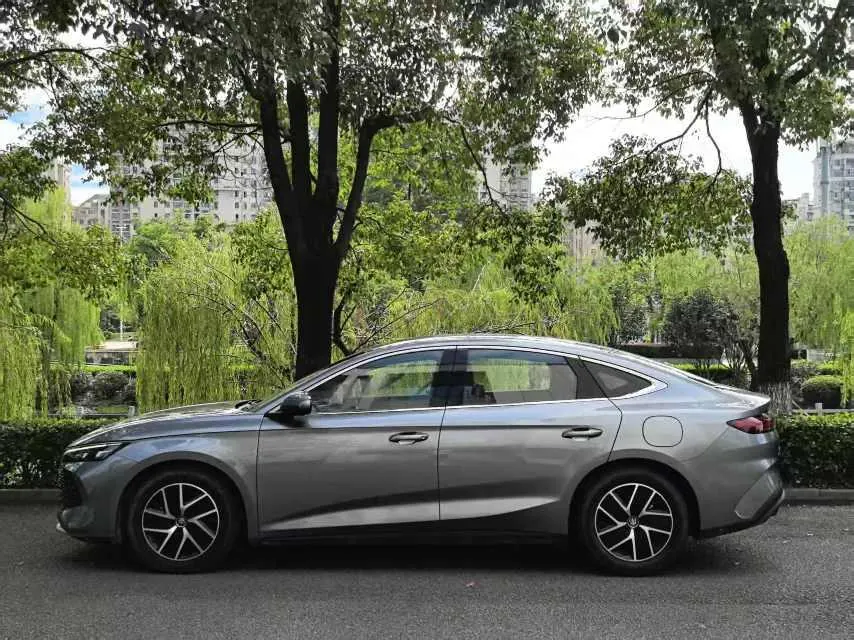 BYD 2024 Qin L DM-i 1.5 stepless 80KM leading automatic gear 3