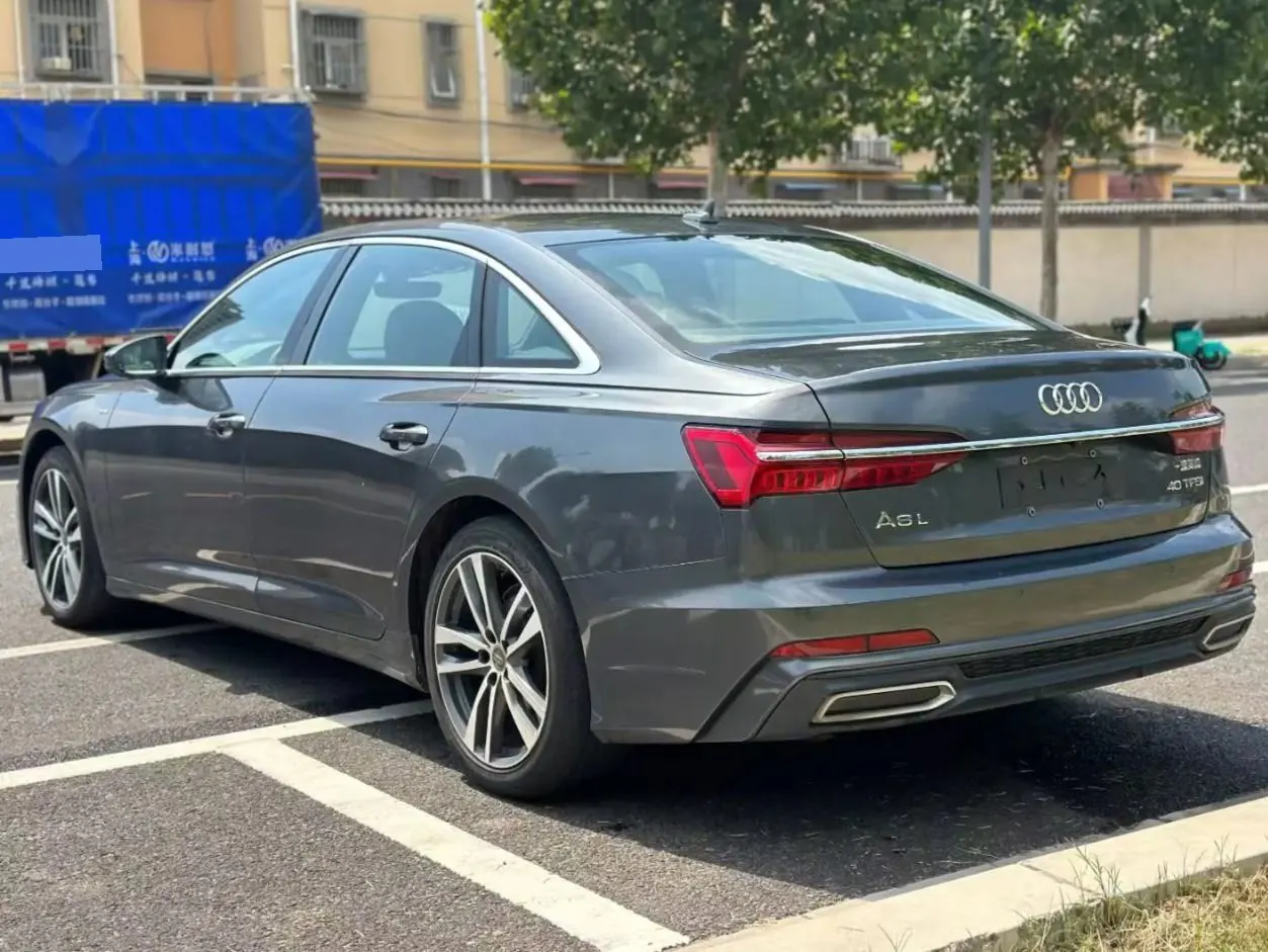 Audi 2022 A6L 2.0TFSI 40TFSI Deluxe Dynamic Automatic 5