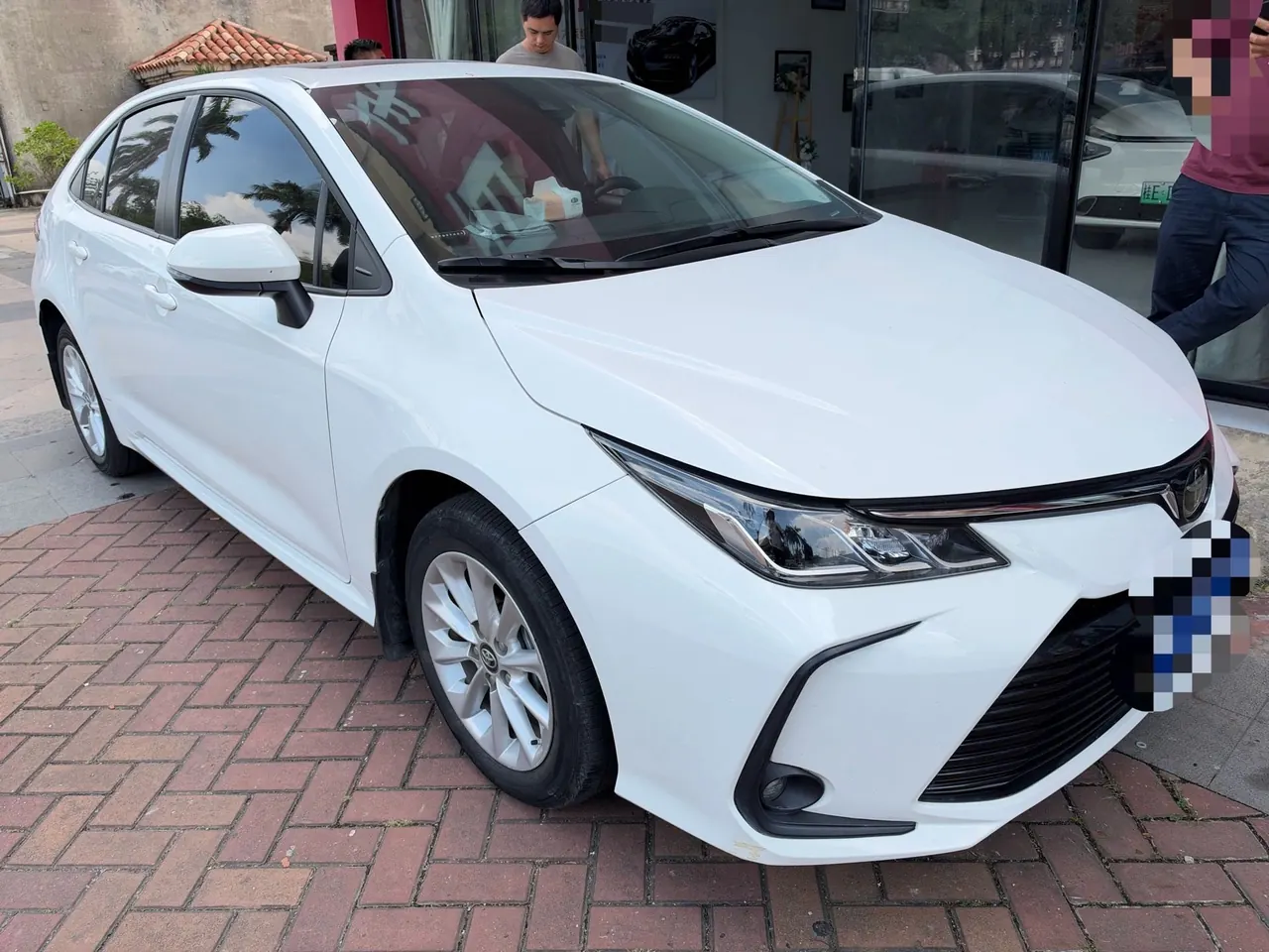 Toyota 2021 corolla 1.2T stepless elite PLUS version of automatic gear 2