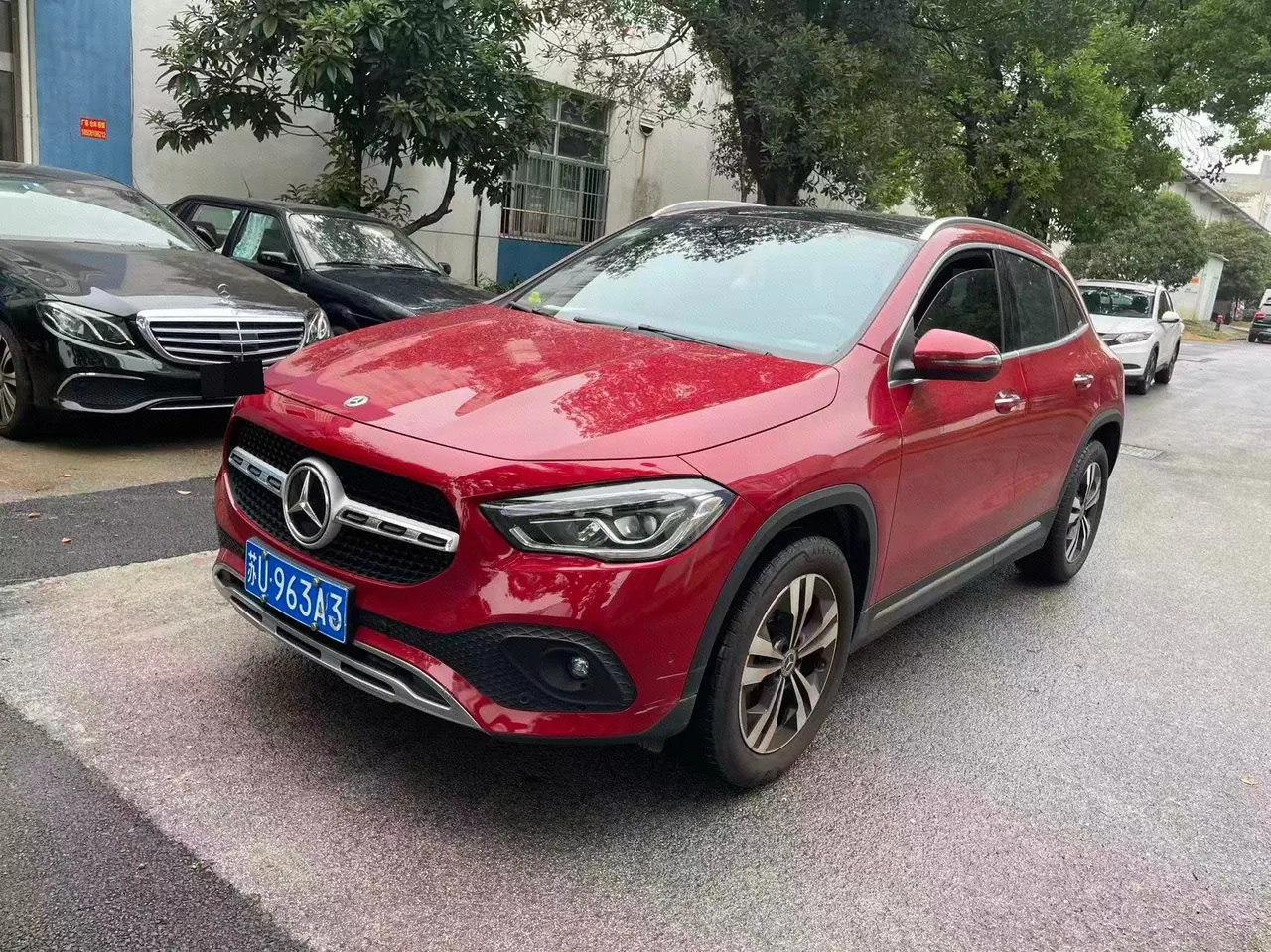 Mercedes Benz 2022 GLA 200 1.3T automatic gear - View 1