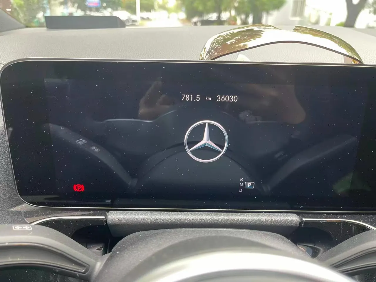 Mercedes Benz 2022 GLA 200 1.3T automatic gear 5