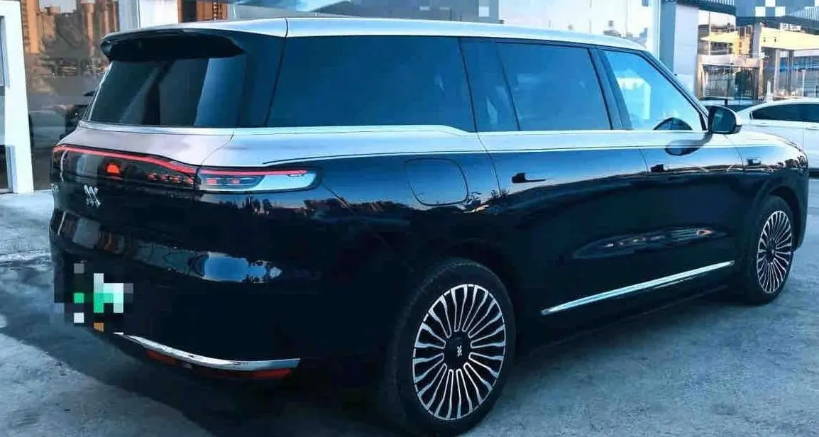 IM 2026 IM LS9 52 Ultra Automatic 2