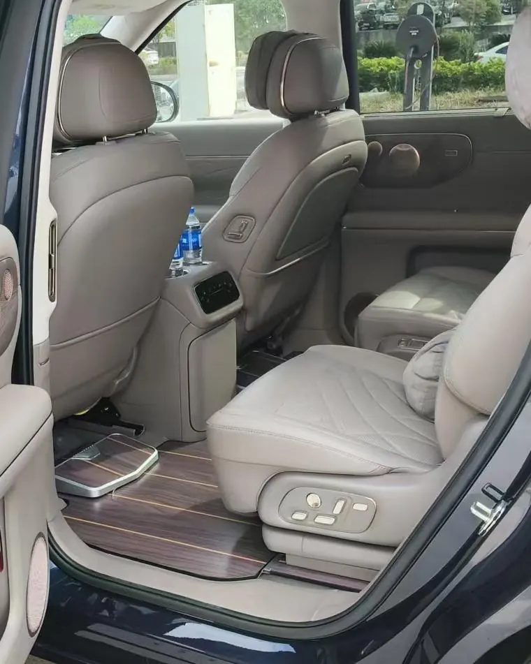 IM 2026 IM LS9 52 Ultra Automatic 4