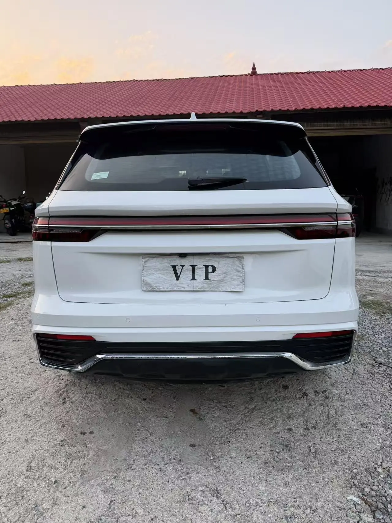 Geely 2024 XingyueL (Monjaro) 2.0TD High Power Two-Drive Enovate Edition Automatic Transmission 4