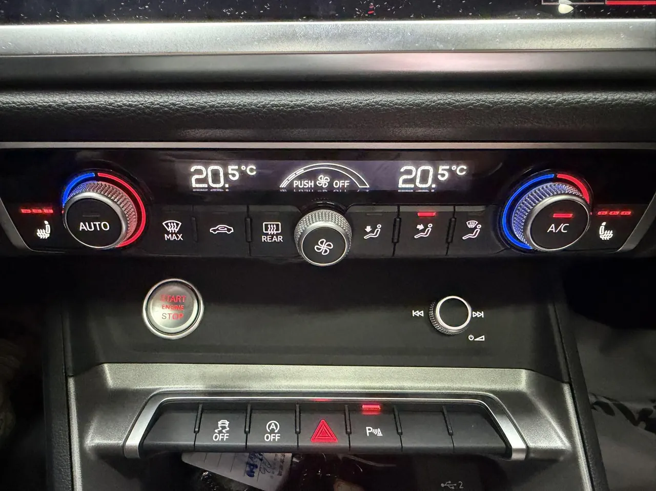 Audi 2022 Q3 1.4TFSI 35TFSI Fashion Dynamic Automatic 14