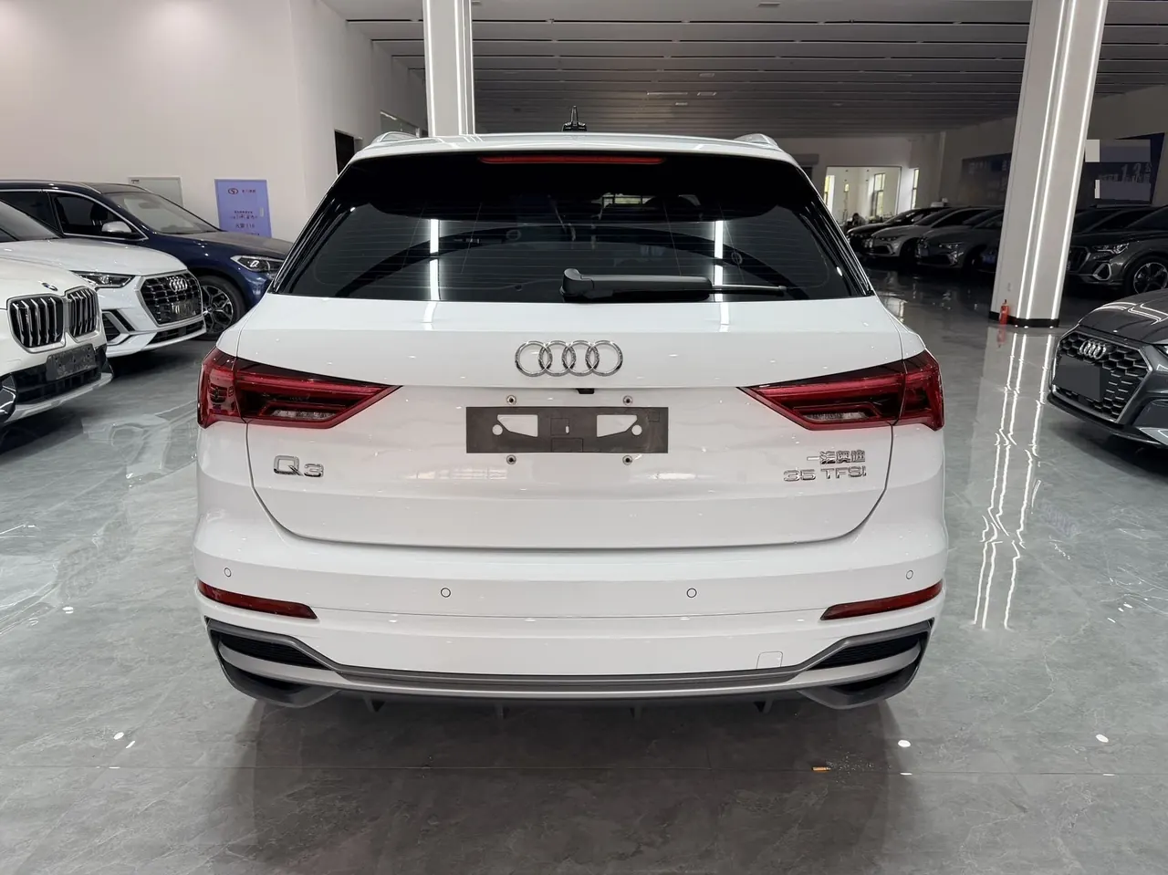 Audi 2022 Q3 1.4TFSI 35TFSI Fashion Dynamic Automatic 5