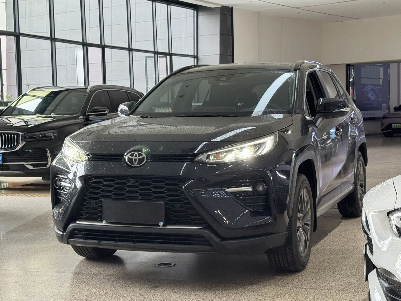 Toyota 2024 Wilanda 2.0 Stepless Two-Drive Leading Edition Automatic Gear - View 1