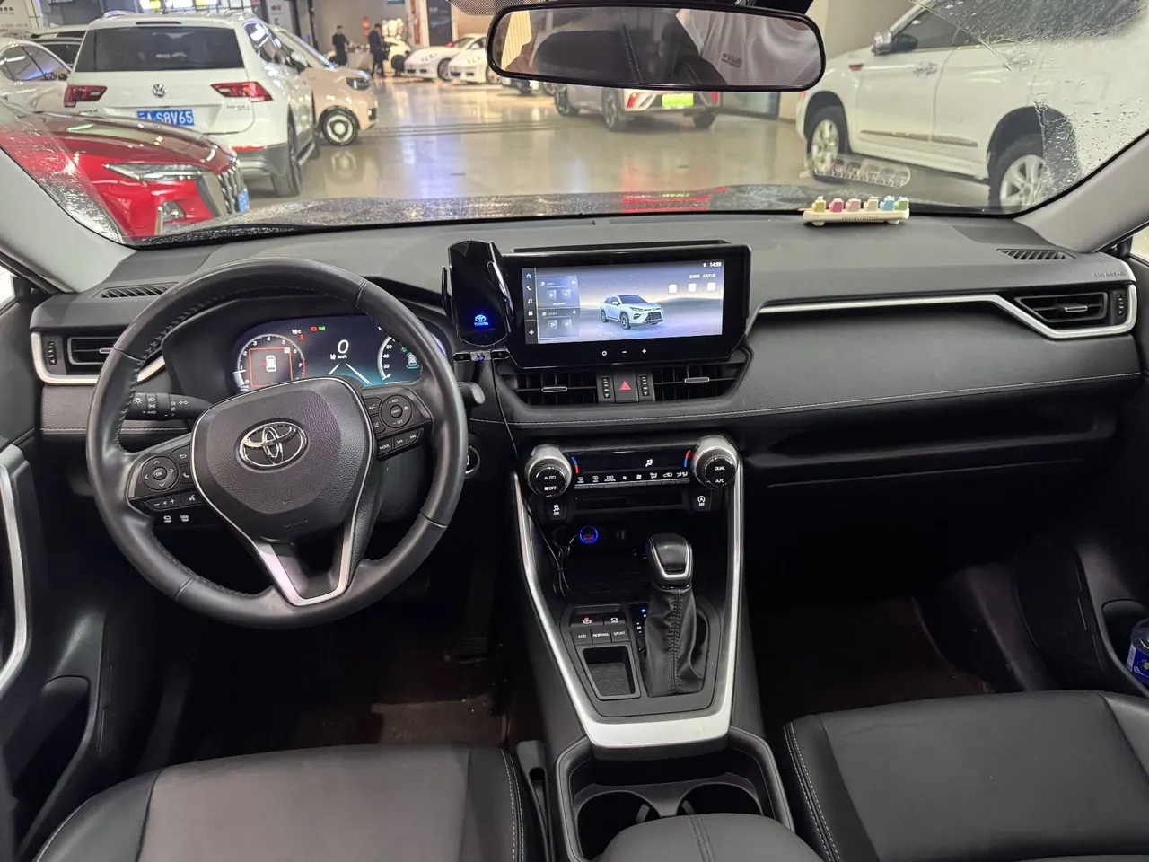Toyota 2024 Wilanda 2.0 Stepless Two-Drive Leading Edition Automatic Gear 3