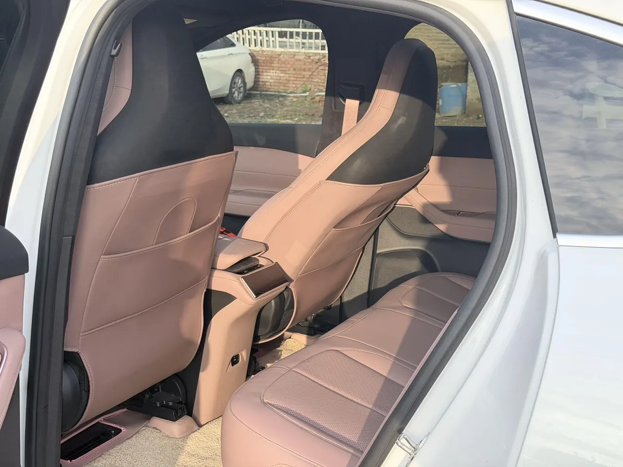 NIO 2024 EC6 75kWh automatic transmission 4