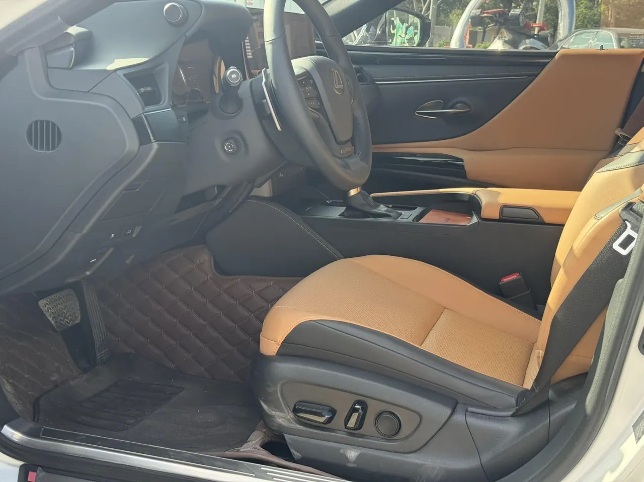 Lexus ES (Imported) 2022 ES200 2.0 Stepless Premium Edition Automatic Gear 4