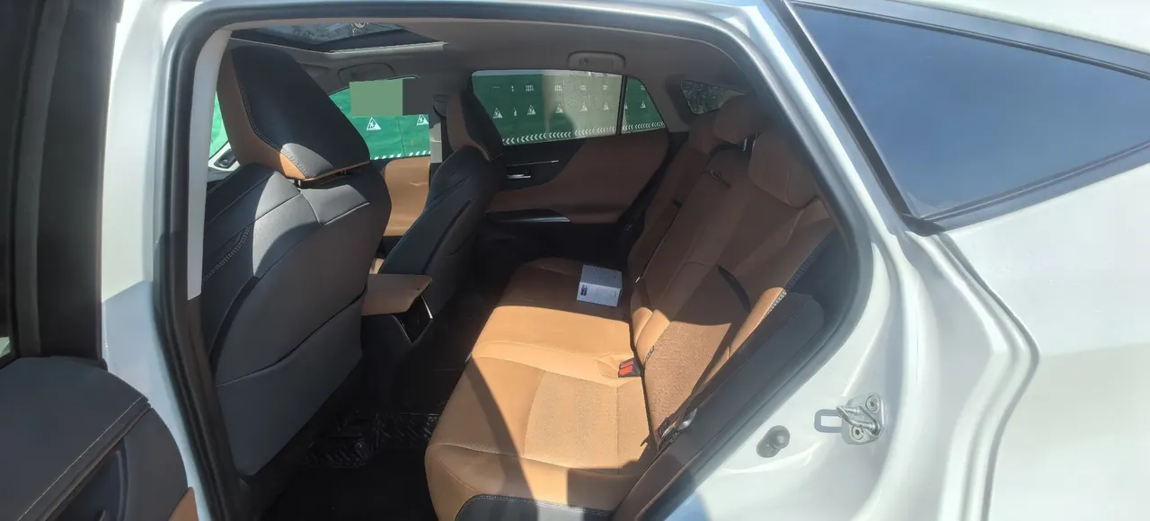 Toyota 2022 Weisa 2.0 Stepless Two-Drive Premium Edition Automatic Gear 3