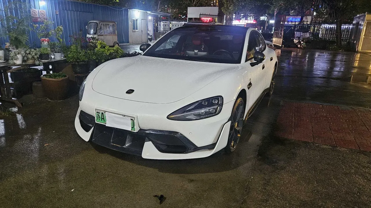 MI 2024 SU 7 800km 4-wheel drive ultra-long endurance high-end smart driving Max version automatic gear - View 1