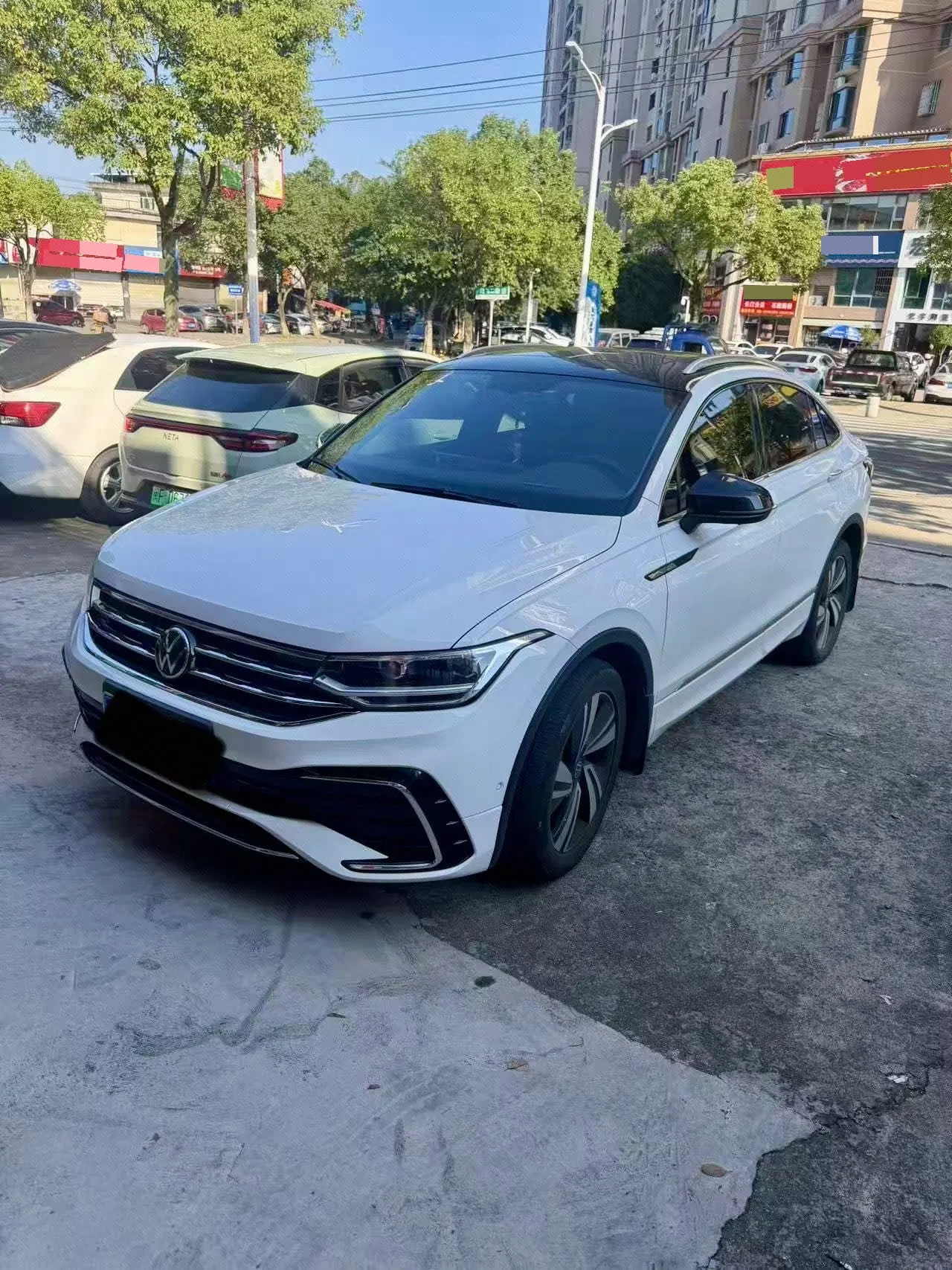Volkswagen 2022 Tiguan X 2.0TSI 330TSI Two-Drive Ultimate Automatic Gear - View 1