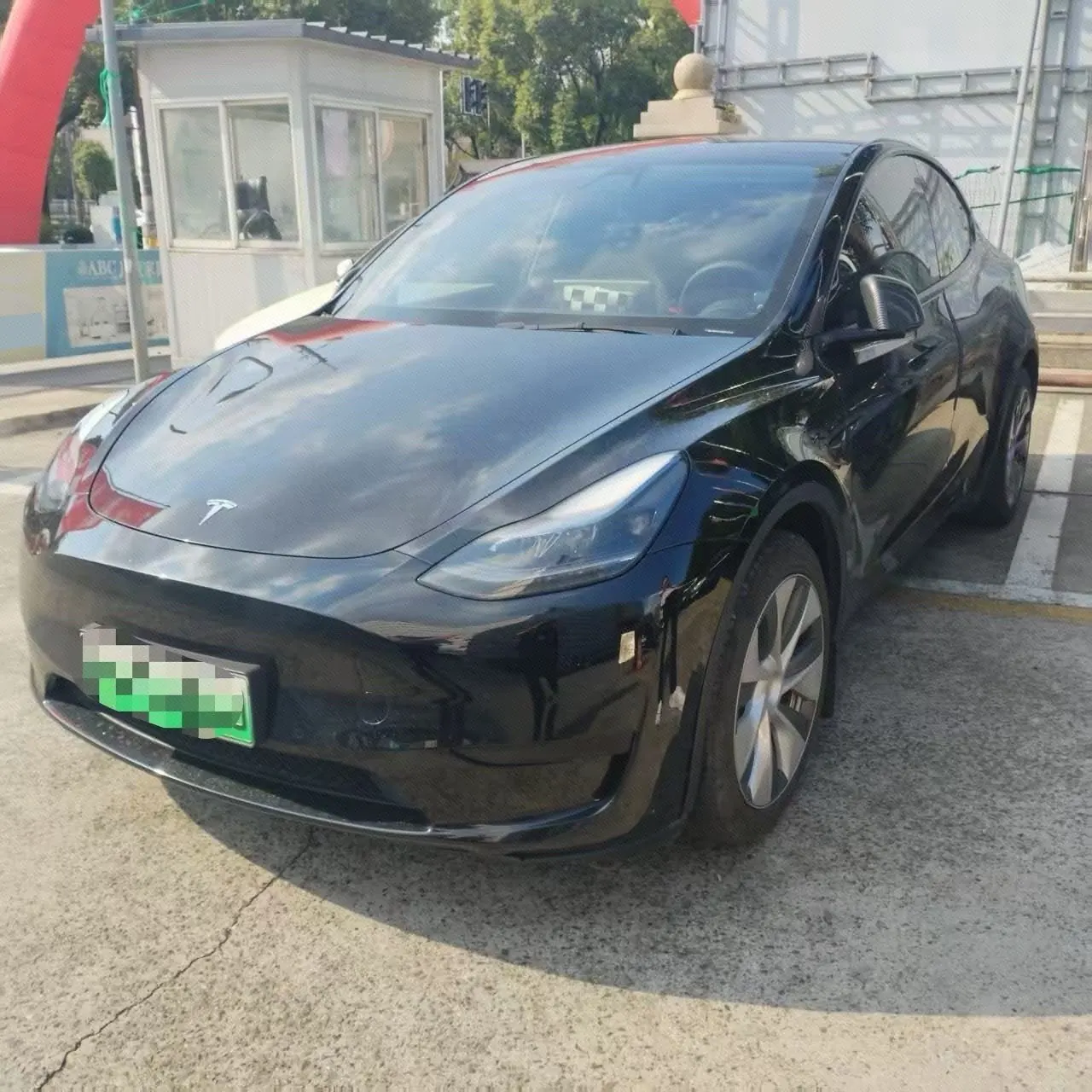 Tesla 2022 Model Y rear-wheel drive version (facelift) automatic gear - View 1