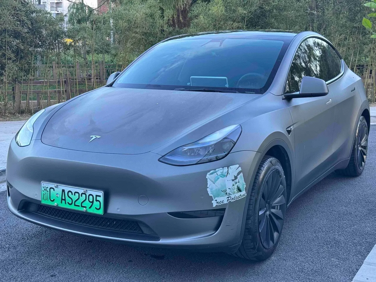 Открыть галерею: Tesla 2022 Model Y rear-wheel drive version (facelift) automatic gear