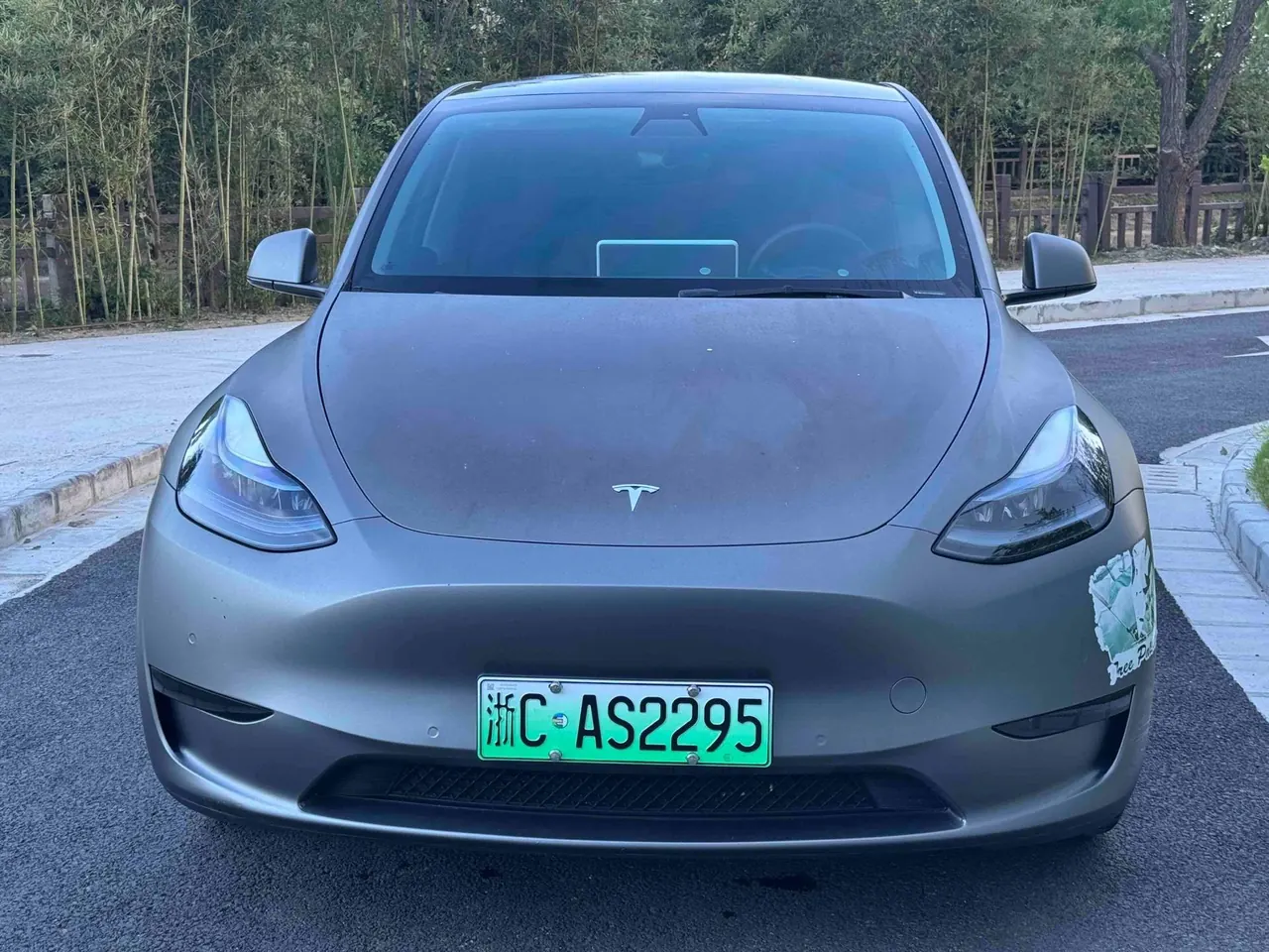 Tesla 2022 Model Y rear-wheel drive version (facelift) automatic gear 2