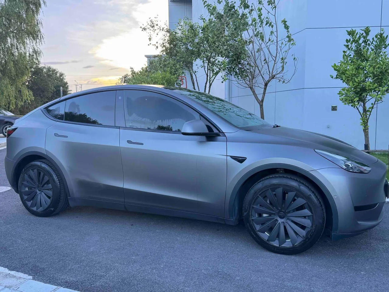 Tesla 2022 Model Y rear-wheel drive version (facelift) automatic gear 3