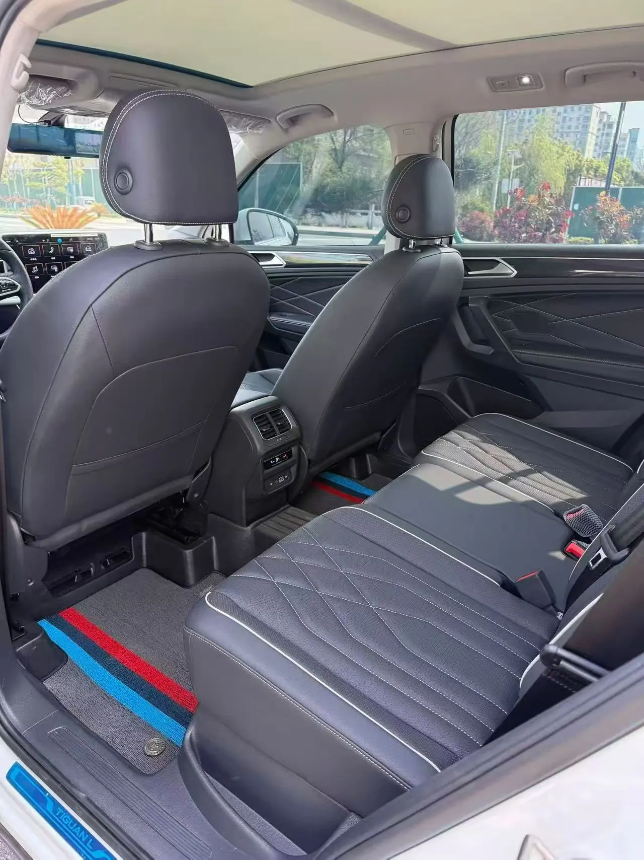 Volkswagen 2022 Tiguan L 2.0TSI 330TSI Two-Drive Smart Edition Automatic Gear 5