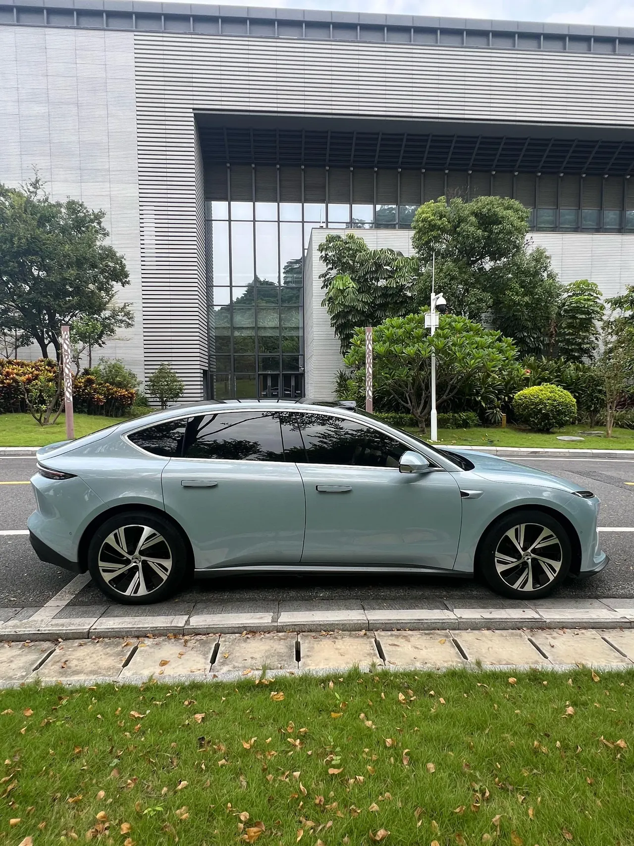 NIO 2022 ET5 75kWh automatic gear 7
