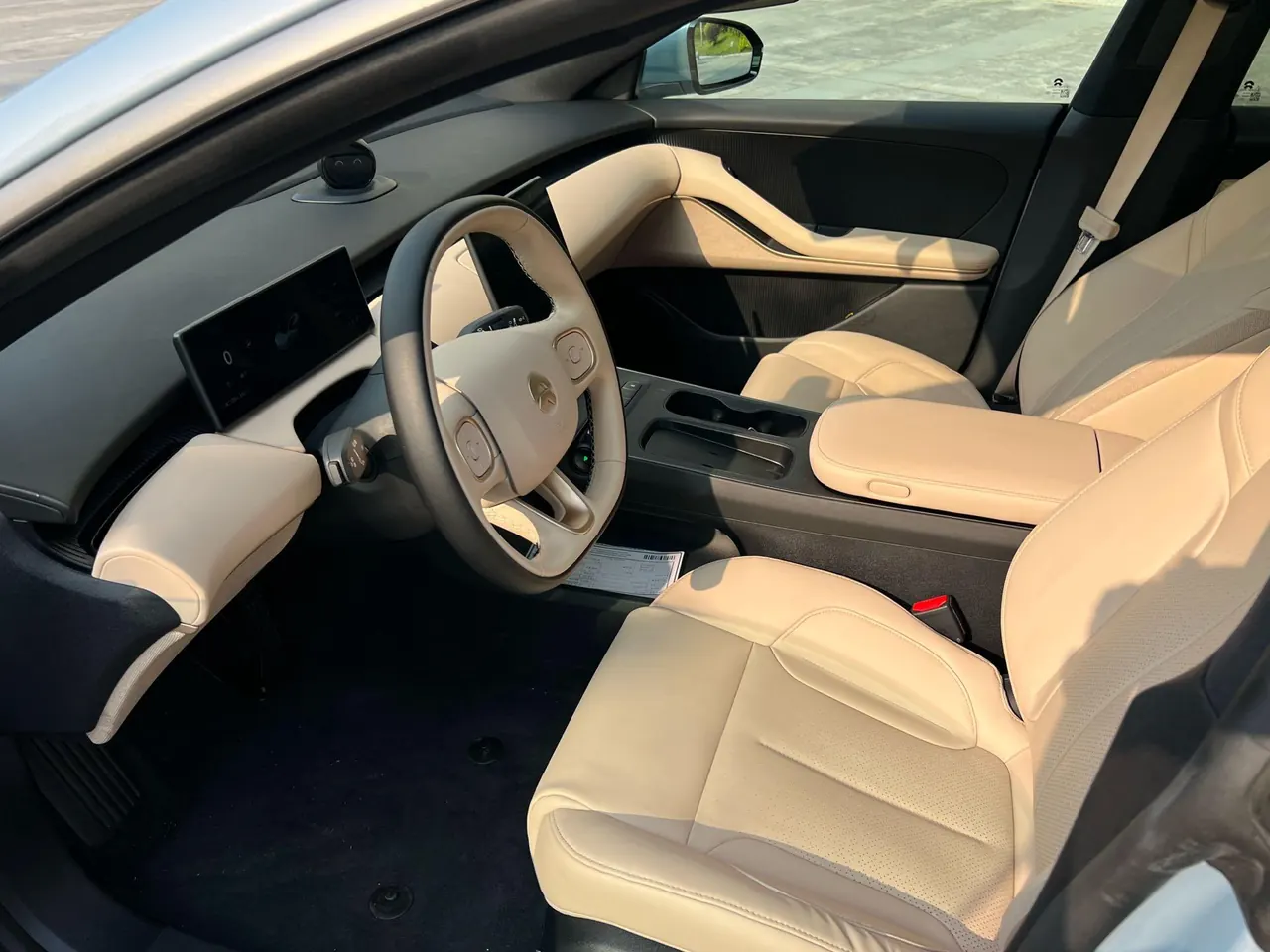 NIO 2022 ET5 75kWh automatic gear 9