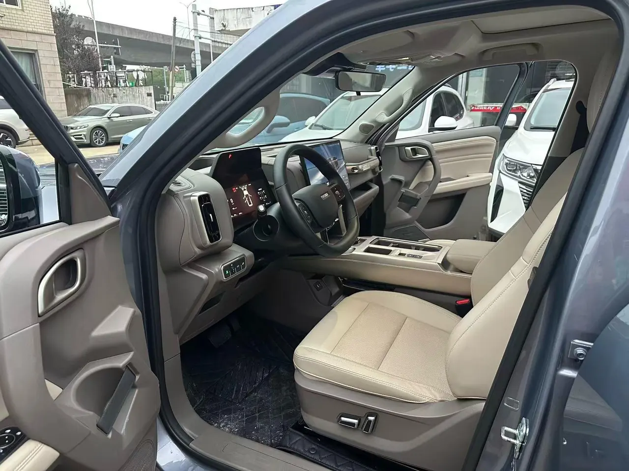 Haval 2024 big dog 1.5T Labrador version automatic gear 4