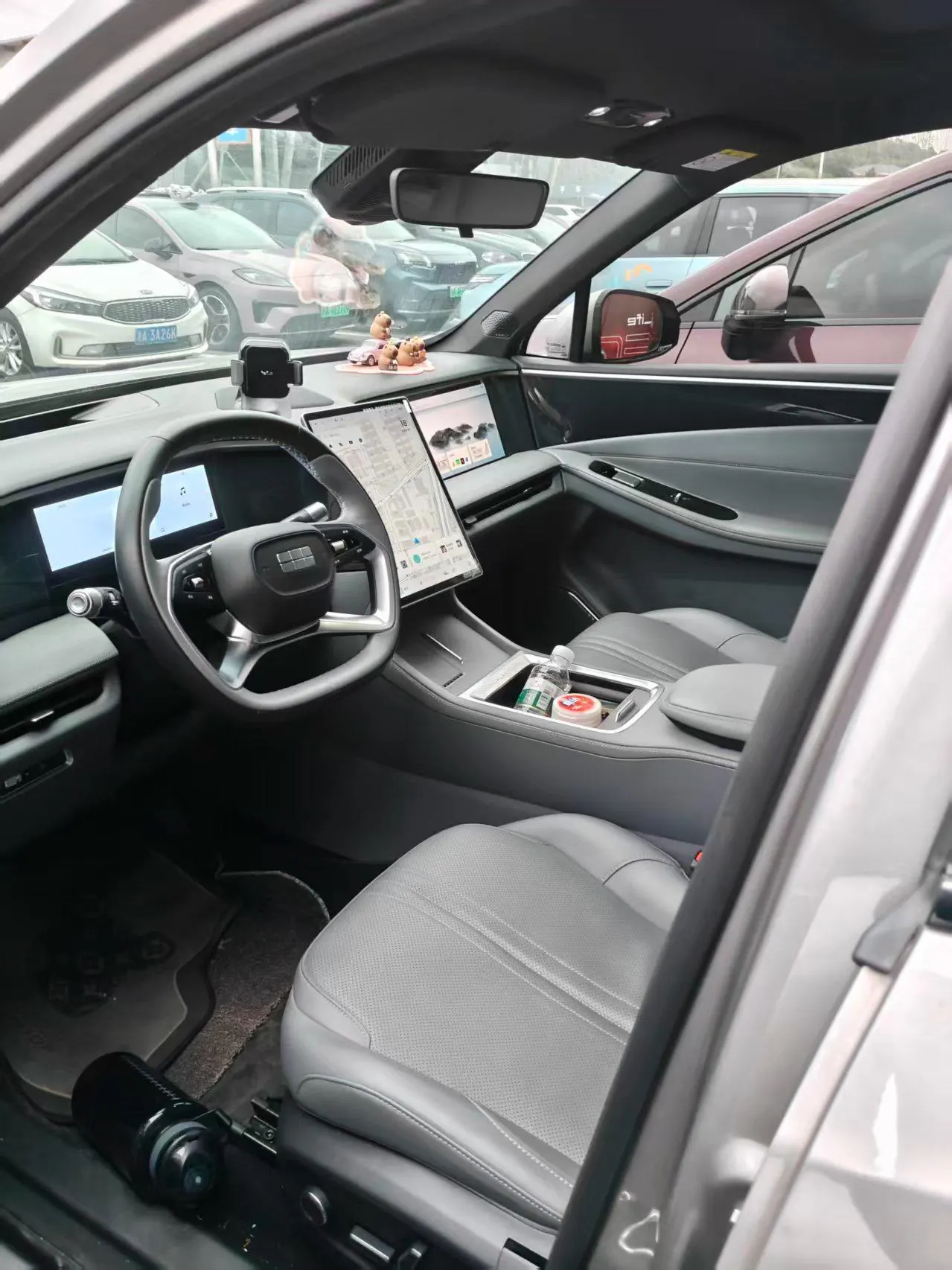 Geely Galaxy 2025 L7 EM-i 1.5 115km Discovery Edition Automatic Gear 2