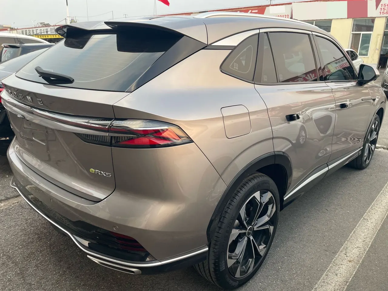 Roewe 2023 eRX5 1.5T Super Mixed Screen Edition Automatic Gear 4