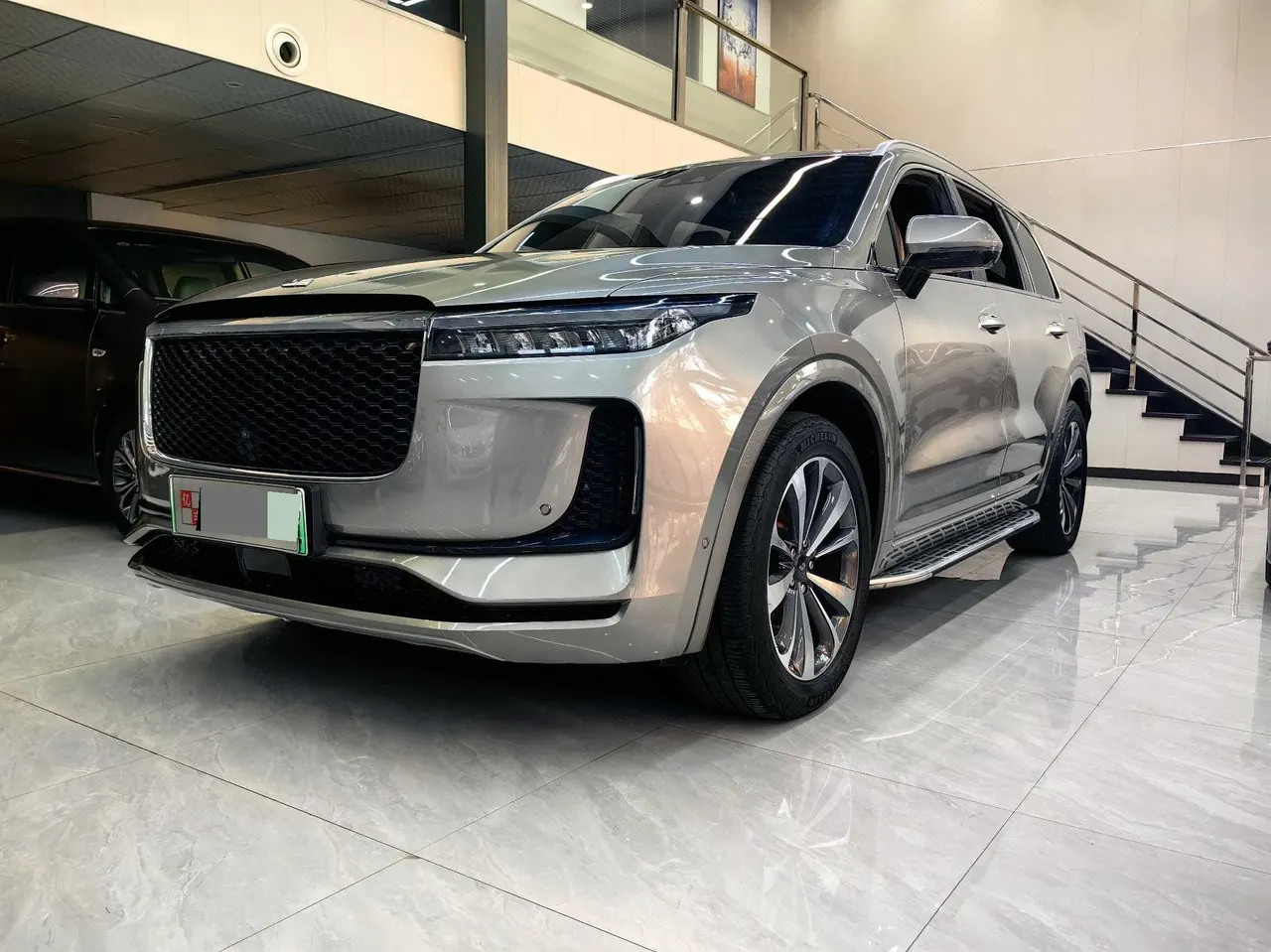 Li 2020 ONE 1.2T extended range 6-seat automatic gear - View 1