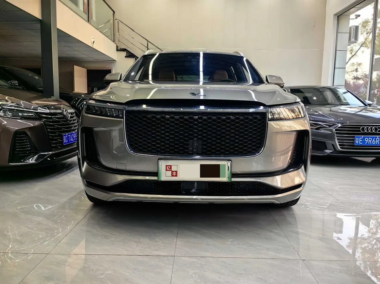 Li 2020 ONE 1.2T extended range 6-seat automatic gear 2
