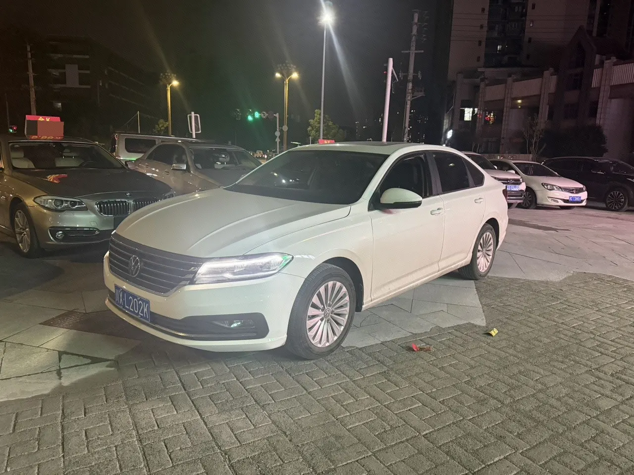 Volkswagen 2022 Lavida 1.5 Comfort Edition Automatic Gear - View 1