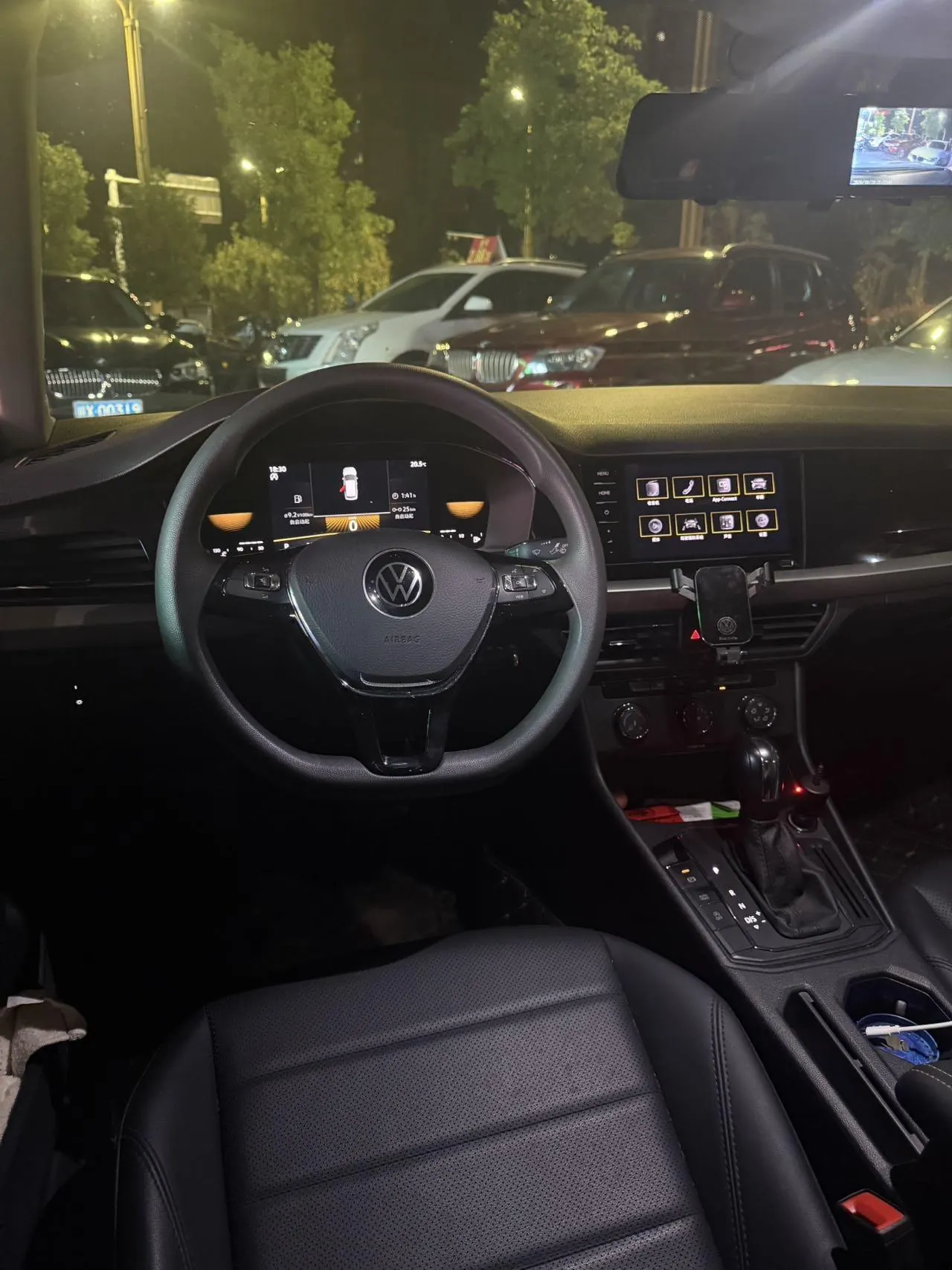 Volkswagen 2022 Lavida 1.5 Comfort Edition Automatic Gear 6