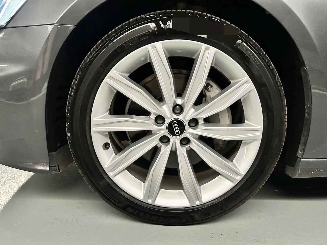 Audi 2023 A6L 2.0TFSI 45TFSI Zhenzhiya Automatic Gear 17