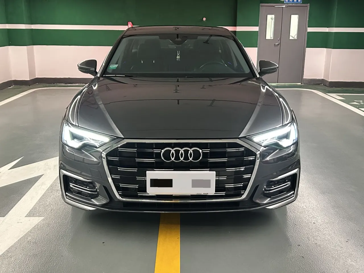 Audi 2023 A6L 2.0TFSI 45TFSI Zhenzhiya Automatic Gear 2