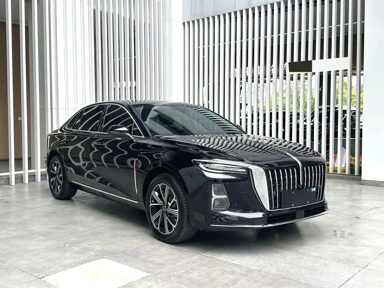 HongQi 2025 H5 PHEV 1.5T 130 Super Hybrid Automatic Gear 3