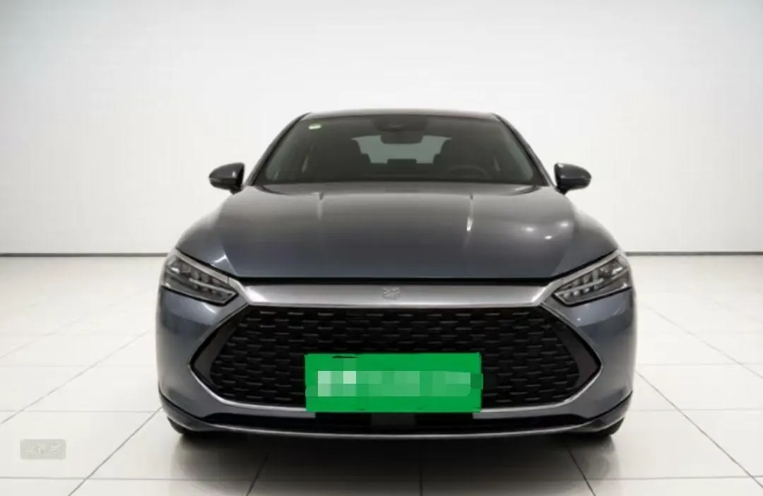 BYD 2021 Qin PLUS DM-i 1.5 stepless 120KM automatic gear 2