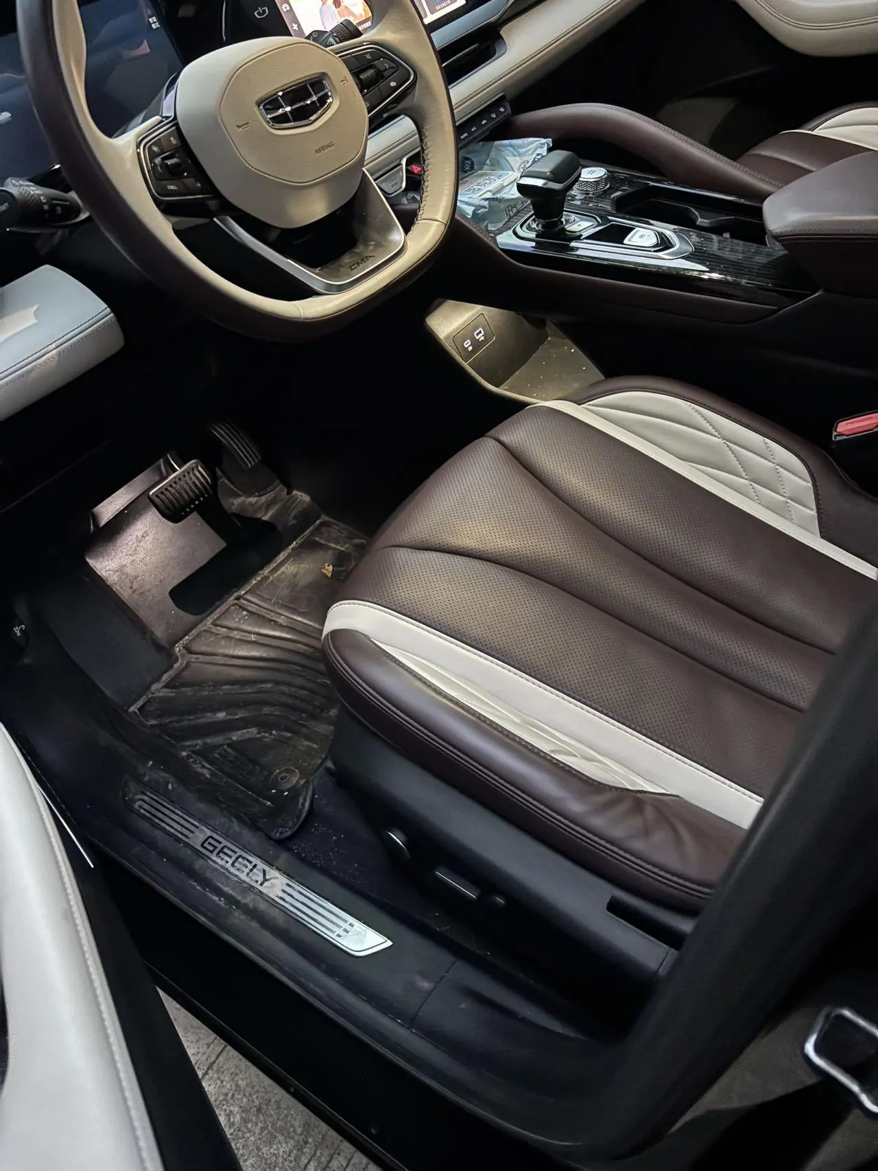 Geely 2021 XingyueL (Monjaro) 2.0TD EVO two-wheel drive distinguished automatic transmission 4