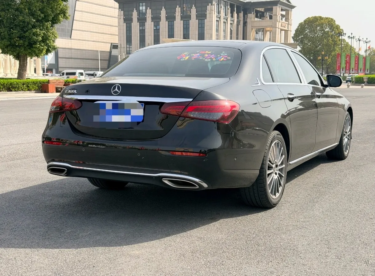 Mercedes Benz E-Class 2023 E 260 L 2.0T (Modified) Automatic Gear 3