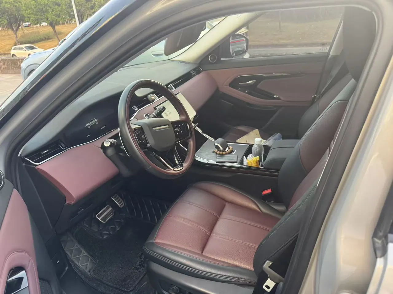 Land Rover 2024 evoque L 48V 2.0T 249PS automatic gear 4