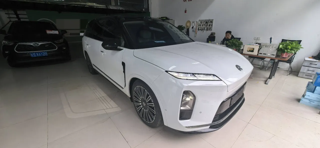 NIO 2026 ES8 6-seat executive deluxe automatic gear 2